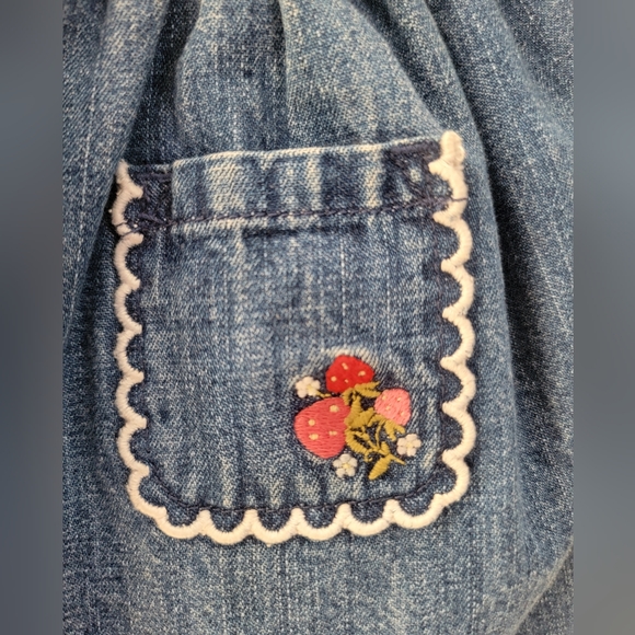 Vintage Y2K - Gymboree Denim Dress With Strawberries - 6-12 Months - Picture 2 of 5